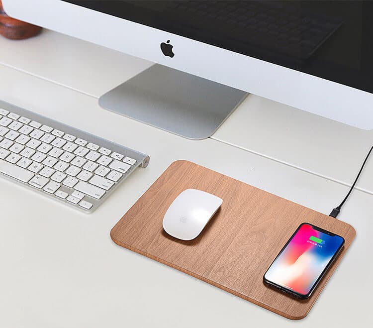Mousepads Edman-WX10-the-looking-for-wood-and-loading and a wireless-to-phone