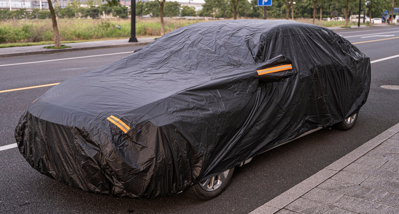prelata-auto-motor10-3m-sedan-cu-benzi-reflectorizante-buzunare-oglinzi-material-premium-husa-saculet-depozitare-100-rezistenta-la-apa-negru-edshop-romania